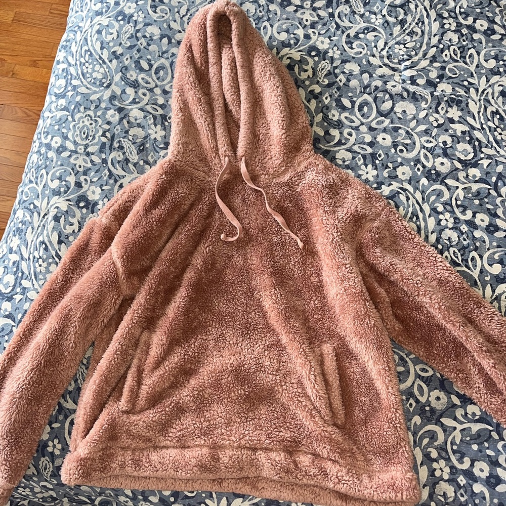 Universal Threads sweatshirt